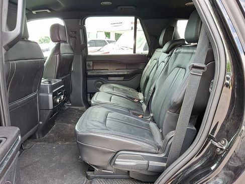 Used 2018 Ford Expedition Limited RWD image 9
