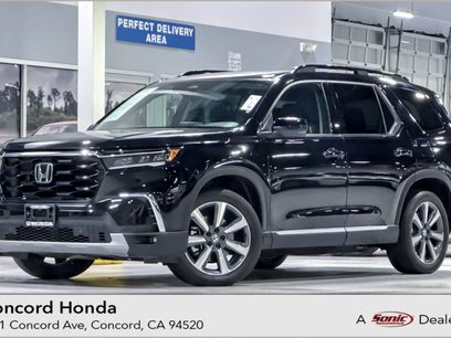 Used 2025 Honda Pilot Touring