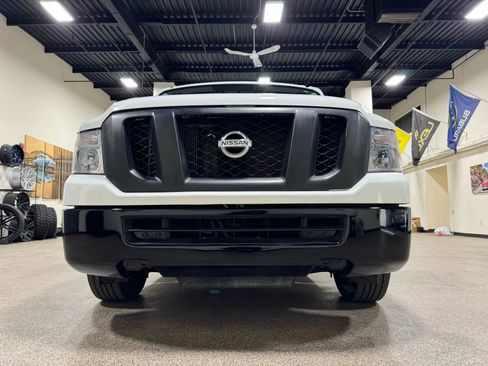 Used 2018 Nissan NV 3500 S image 14