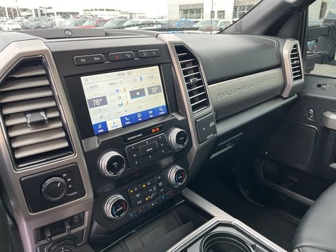 Used 2021 Ford F450 Platinum w/ FX4 Off-Road Package image 22