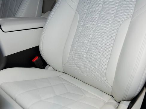 Used 2025 BMW 530i xDrive 530i xDrive image 17