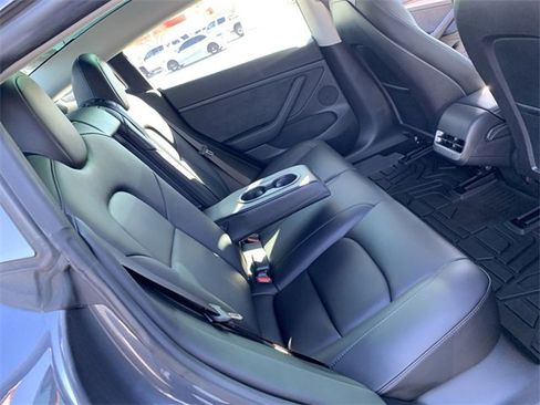 Used 2022 Tesla Model 3 Long Range image 12