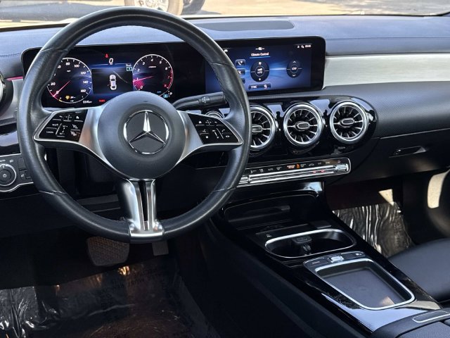 Used 2025 Mercedes-Benz CLA 250 4MATIC image 6