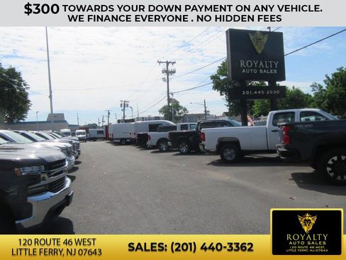 Used 2018 Ford Transit 150 130 Medium Roof image 24