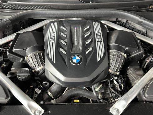 Used 2022 BMW X5 M50i AWD/4WD image 31