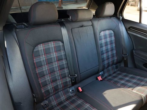 Used 2017 Volkswagen GTI Sport image 15