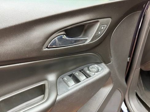 Used 2020 Chevrolet Equinox LT FWD image 19