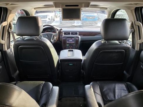 Used 2011 GMC Yukon XL Denali image 16