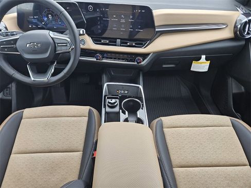 New 2026 Chevrolet Equinox ACTIV w/ Convenience Package III image 14