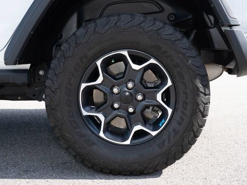Used 2023 Jeep Wrangler Unlimited Rubicon 4xe AWD/4WD image 31