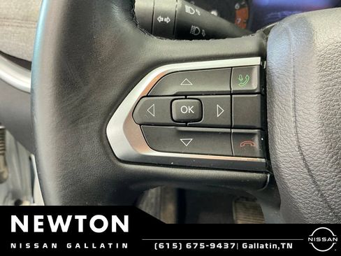 Used 2022 Jeep Compass Latitude AWD/4WD image 31