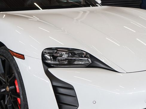 Certified 2022 Porsche Taycan GTS image 24