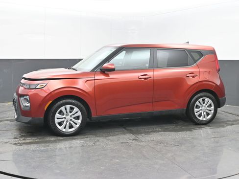 Used 2021 Kia Soul LX image 4