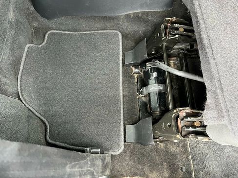 Used 2004 Jeep Wrangler Sport w/ Dual Top Group image 38