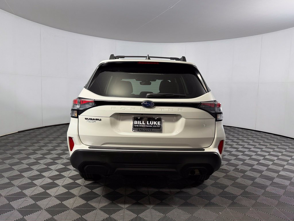 Used 2025 Subaru Forester Premium AWD/4WD image 9