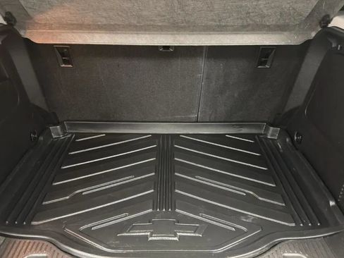 Used 2020 Chevrolet Trax LT FWD image 18