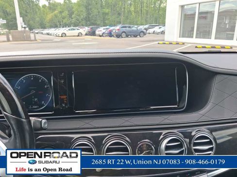 Used 2017 Mercedes-Benz S 550 4MATIC Sedan image 27