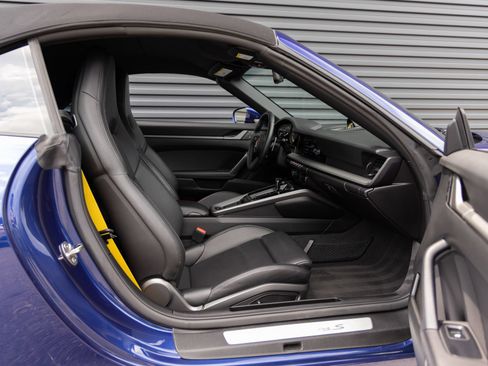 Certified 2023 Porsche 911 Carrera S w/ Sport Package RWD image 31