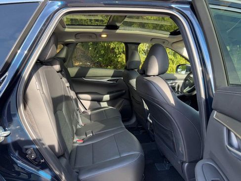 Used 2025 INFINITI QX50 Luxe image 10