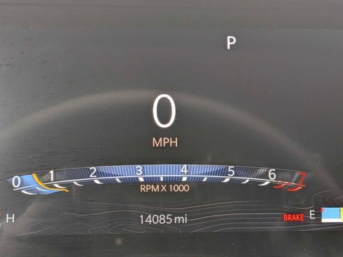 Used 2023 Jeep Grand Cherokee Laredo AWD/4WD image 30