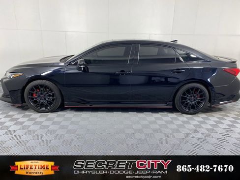 Used 2021 Toyota Avalon TRD image 4