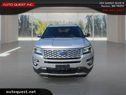 Used 2016 Ford Explorer Platinum AWD/4WD image 2