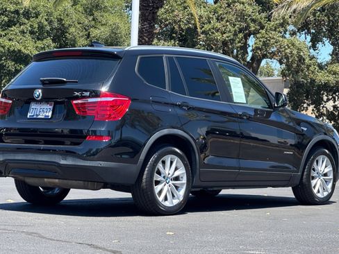 Used 2017 BMW X3 xDrive28i AWD/4WD image 3