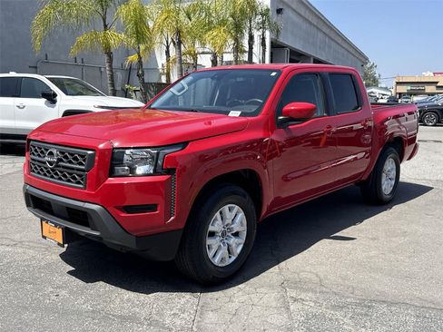 Used 2022 Nissan Frontier SV RWD image 7