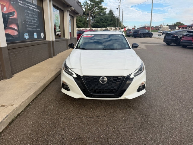 Used 2022 Nissan Altima 2.5 SR w/ Midnight Edition Package FWD image 7