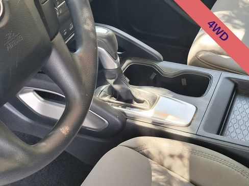 Used 2022 Nissan Frontier SV w/ Technology Package AWD/4WD image 19