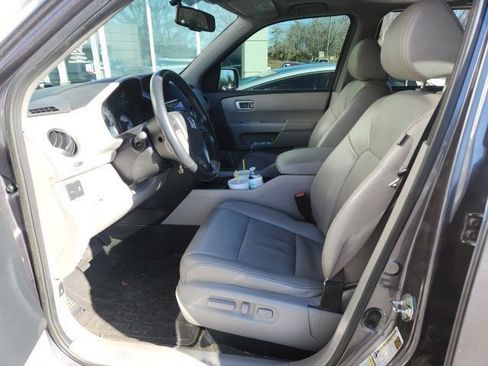 Used 2015 Honda Pilot Touring image 8
