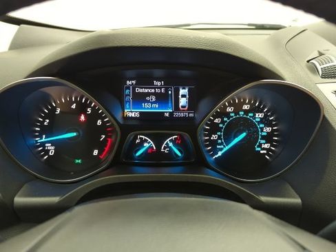 Used 2015 Ford Escape Titanium w/ Equipment Group 301A FWD image 15