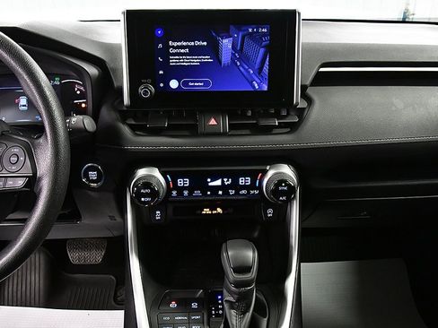 Used 2024 Toyota RAV4 XLE image 25