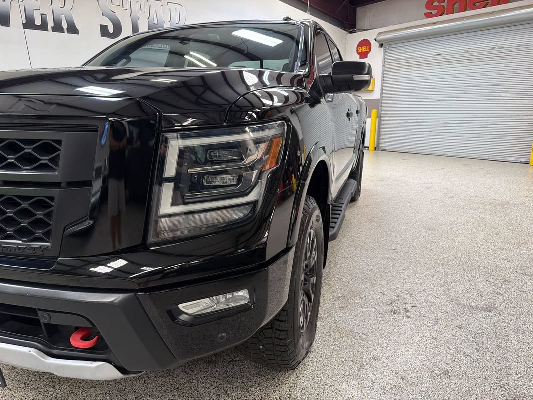 Used 2021 Nissan Titan PRO-4X w/ Pro-4x Convenience Package AWD/4WD image 13