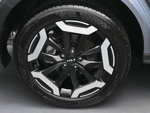 Used 2025 Kia Telluride S FWD image 37