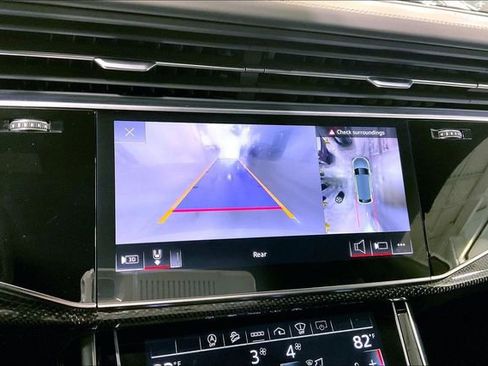 Used 2022 Audi SQ8 Prestige image 21