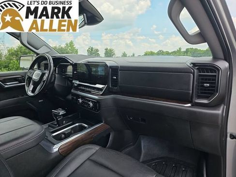 Used 2024 GMC Sierra 1500 SLT w/ SLT Premium Plus Package AWD/4WD image 30