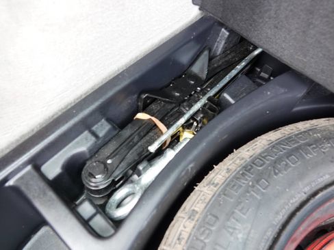 Used 2008 Volvo C30 image 77