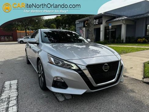 Used 2019 Nissan Altima 2.5 SV FWD image 1
