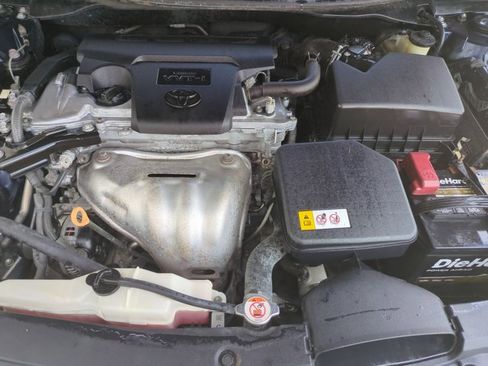 Used 2017 Toyota Camry LE image 21