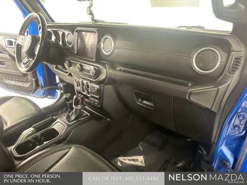 Used 2020 Jeep Gladiator Overland AWD/4WD image 29