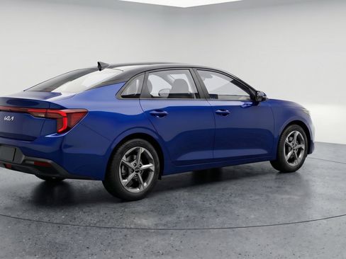 Used 2025 Kia K4 LXS image 9