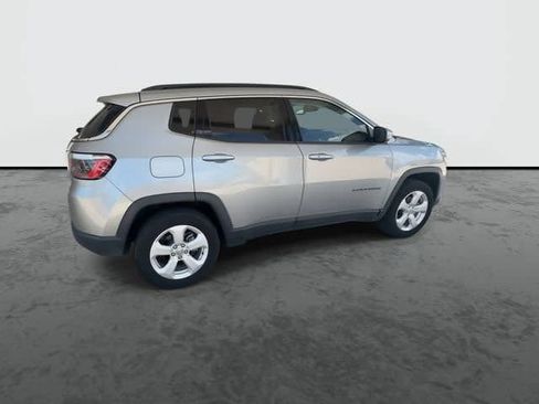Used 2021 Jeep Compass Latitude w/ Convenience Group AWD/4WD image 9
