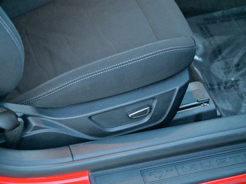 Used 2017 Ford Mustang GT w/ Interior & Wheel Package image 39