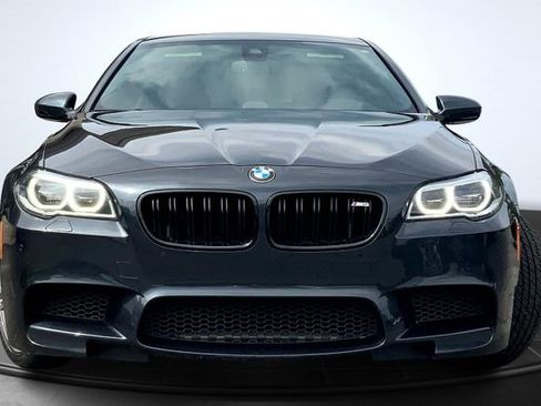 Used 2015 BMW M5 w/ Executive Package image 2