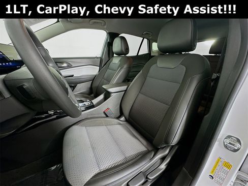 Used 2025 Chevrolet Trax LT image 20