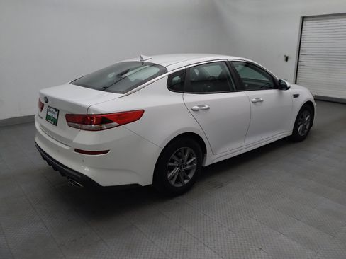 Used 2020 Kia Optima LX FWD image 10