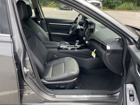 New 2025 Nissan Altima 2.5 SL image 29