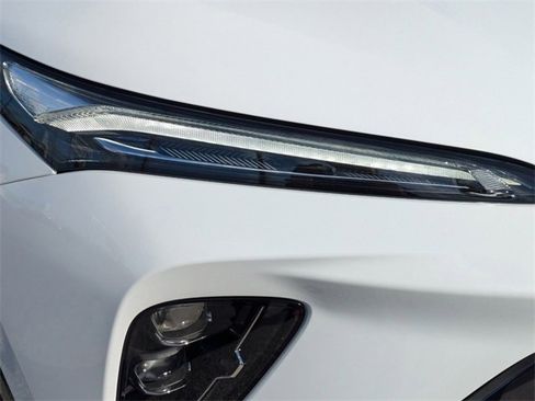 New 2025 Buick Envision Sport Touring image 9