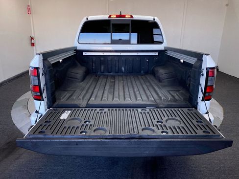 Used 2022 Nissan Frontier SV image 15